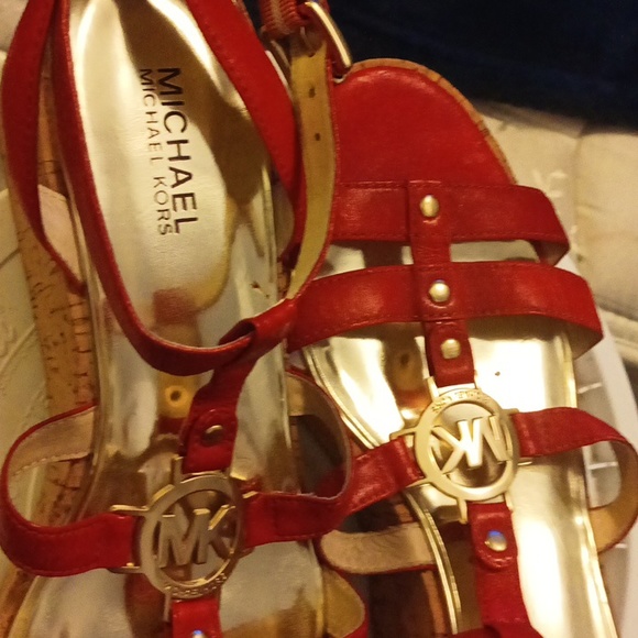 Designer sandals - Picture 2 of 4